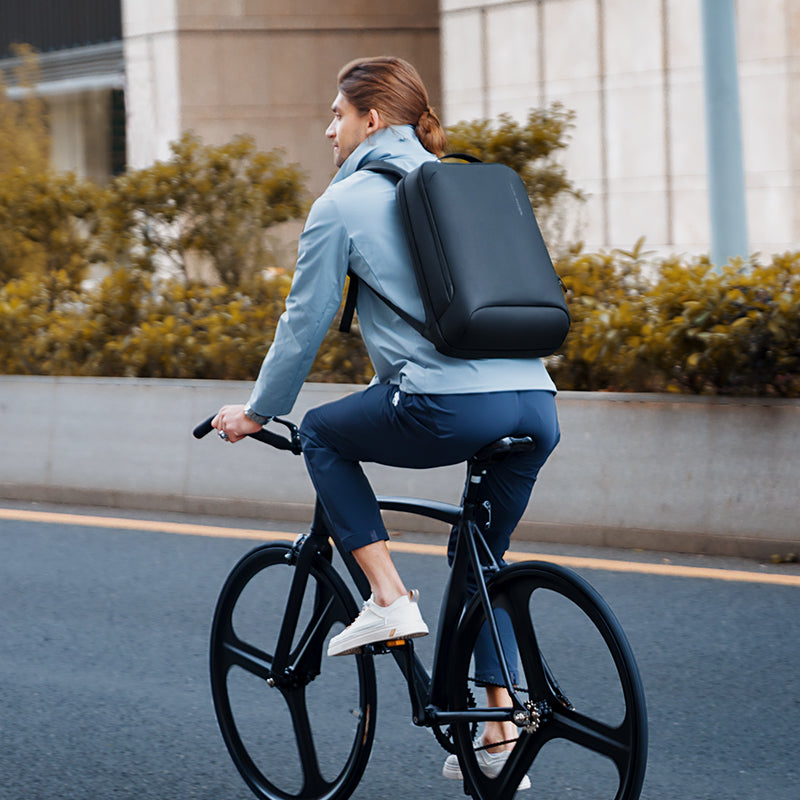 backpack business travel The Echo Premium dimensions are 20.4x13.3x10.6inch Sentinel - EDC Tech Laptop